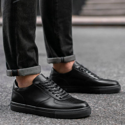 Court | Jet Black