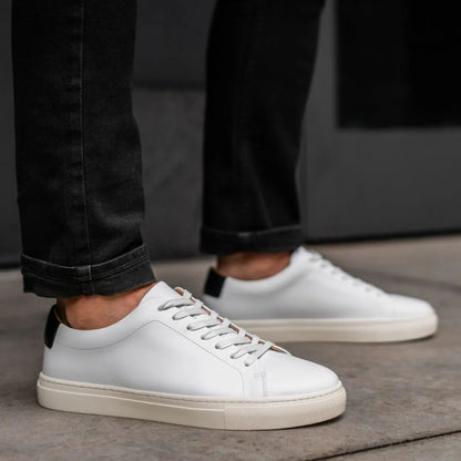 Encore | White & Black